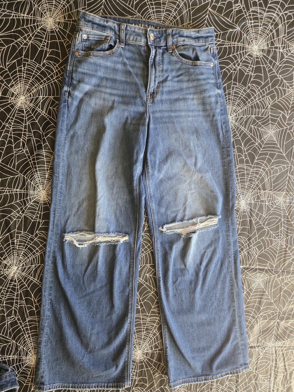 American Eagle Outfitters High-Rise Distressed Wide-Leg Jeans Size 6 Reg